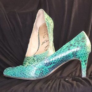 Open Box - Kate & Mel - leather croc kitten heels - size 7